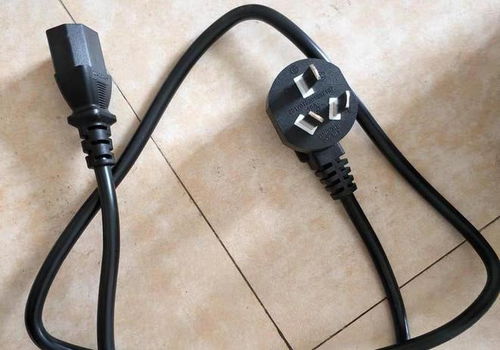 電腦顯示器電源線與電飯鍋電源線能否通用？一篇講透線材原理與安全